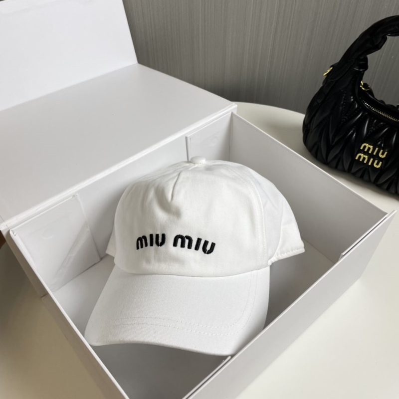 MIUMIU